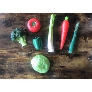 7‎ Vintage Realistic Life Size Rubbery Prop Pretend Play Food Lot MTC Vegetables